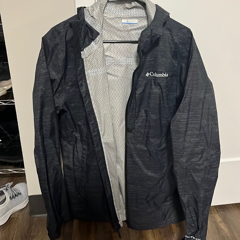 Columbia Navy Blue Rain Jacket (barely worn)